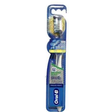 ORAL B BROSSE A DENTS PRO EXPERT ANTI BACTERIAL MEDIUM