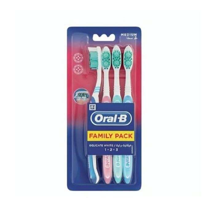 ORAL B PACK DE FAMILLE 4 BROSSES A DENTS MEDIUM