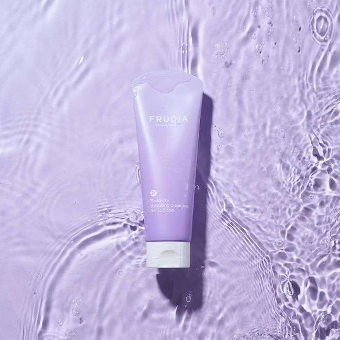 FRUDIA BLUEBERRY HYDRATING CLEANSING GEL TO FOAM 145 ML